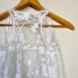 White Boho Lace Vest Size XS